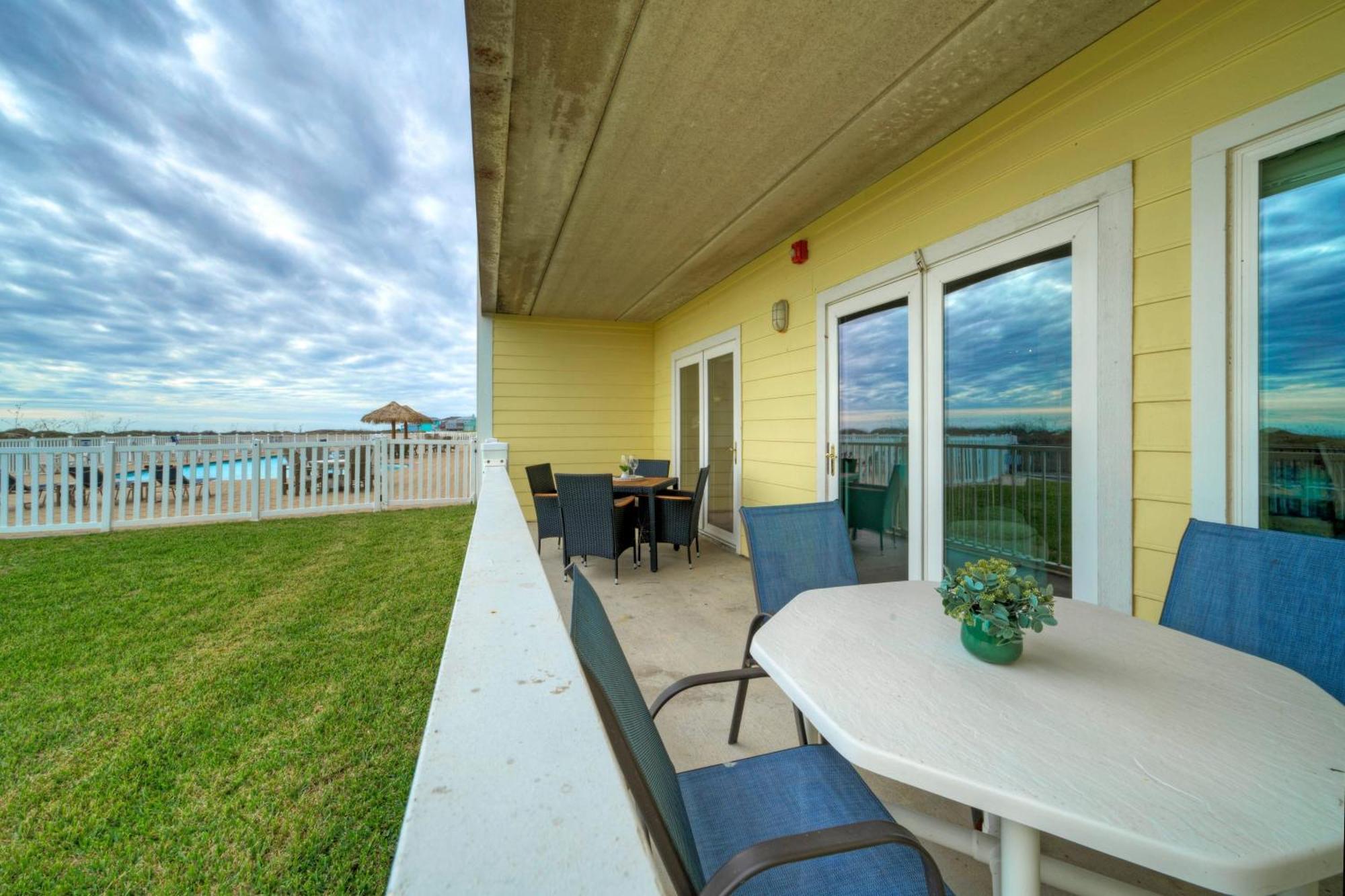 Salt Sun By Avantstay Beach Access Pool Port Aransas Extérieur photo